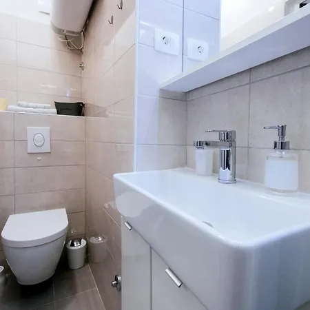 Apartamento Ema House *