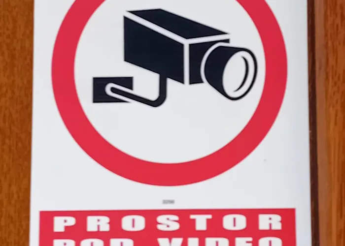 Ema House Apartament *